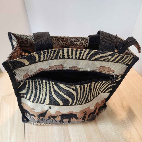 Safari-theme Handbag or shoulder bag with zipped compartments - Picture 7 of 10